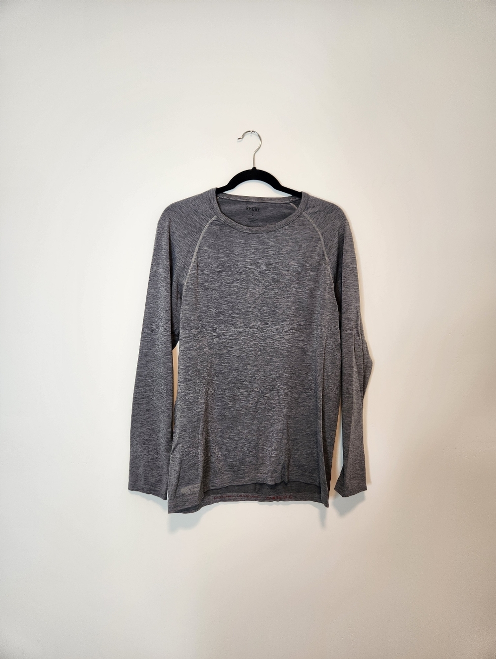 Rhone Mens Performance Long Sleeve Crew Neck In Heathered Grey Size Large